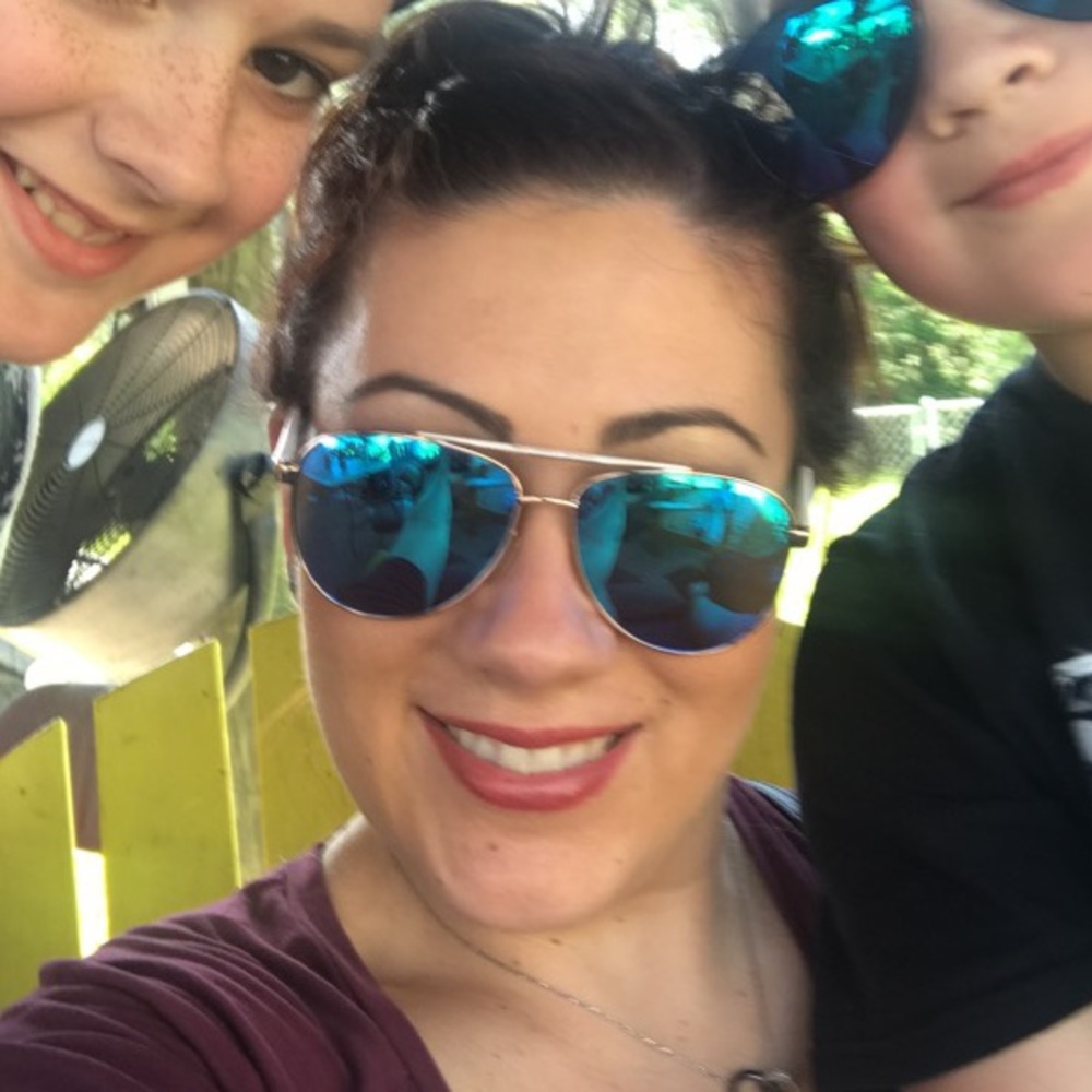 Meet your Posher, Jennifer